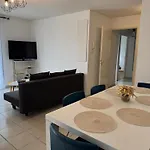 Apartment Confort Avec Parking Prive Montrejeau