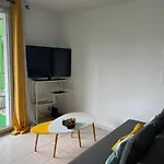 Confort Avec Parking Prive Apartment Montrejeau