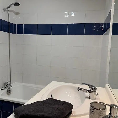 Appartement Confort Avec Parking Prive *