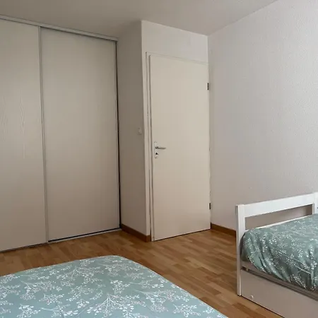Appartement Confort Avec Parking Prive *