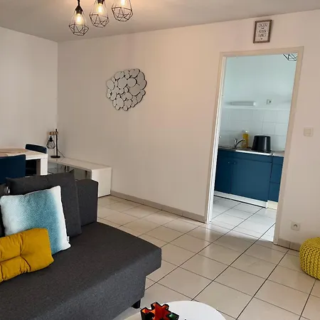 Escapade Confortable Proche Pyrenees - Terrasse & Parking Prive *